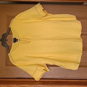 *5 for $10* Liz Claiborne Yellow Top Size XXL